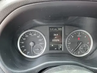 Mercedes-Benz Vito Allrad, Baujahr 2021, Bild 8 von 10