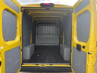 Peugeot Boxer L2H2, Baujahr 2018, Bild 6 von 9